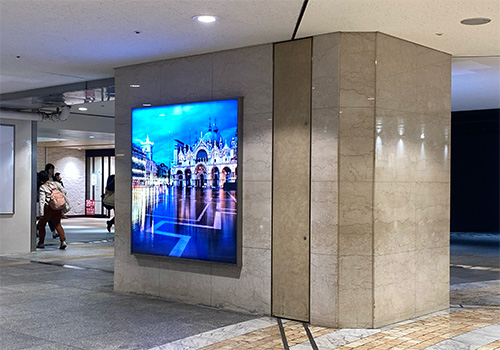 ディアモール北1壁面看板2・アップ画像